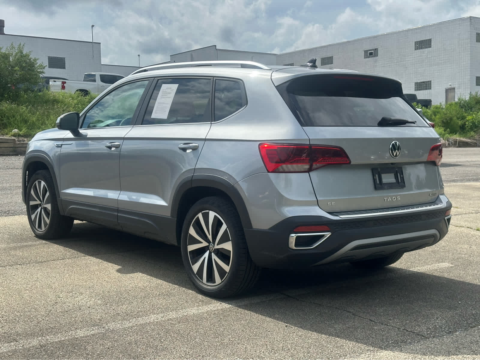 Thumbnail: 2023 Volkswagen Taos - 5