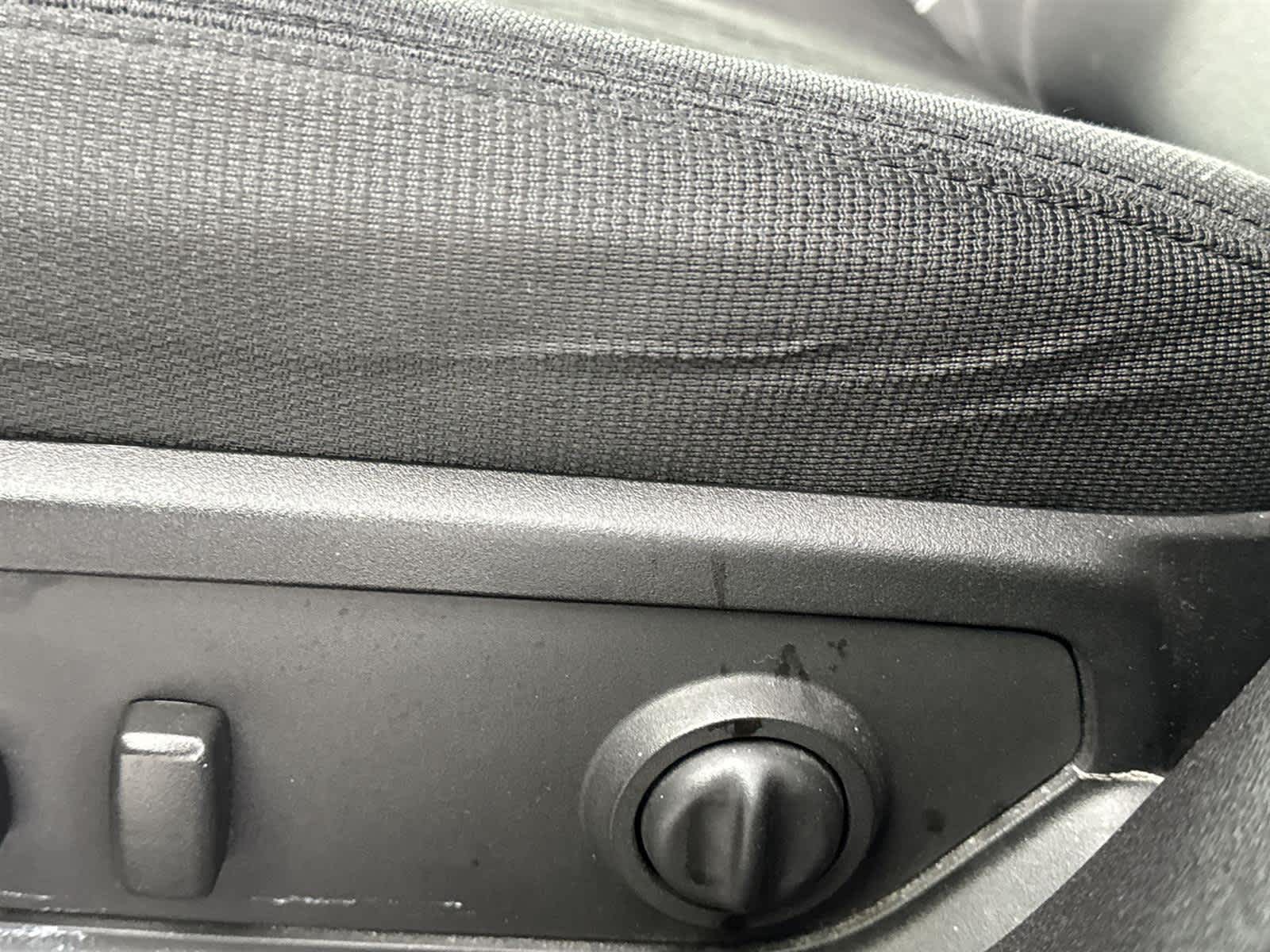 Thumbnail: 2012 GMC Acadia - 12