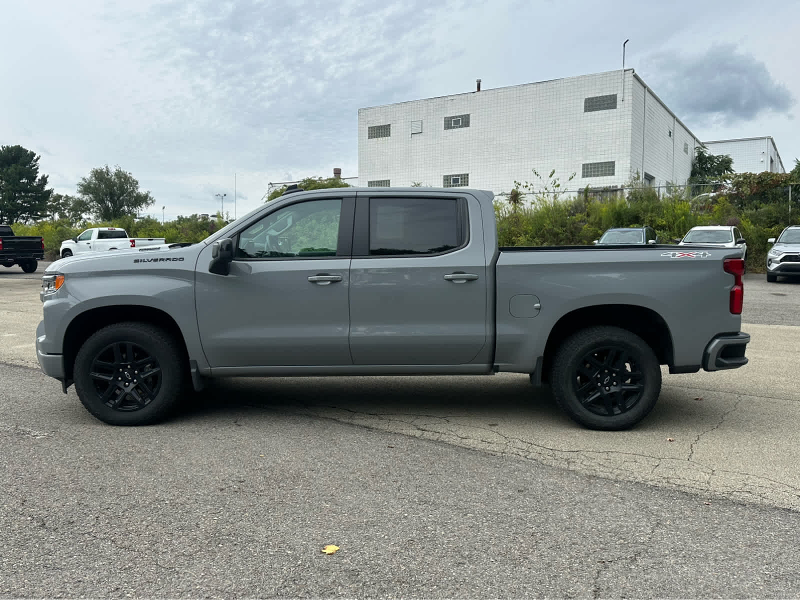 Thumbnail: 2025 Chevrolet Silverado 1500 - 4