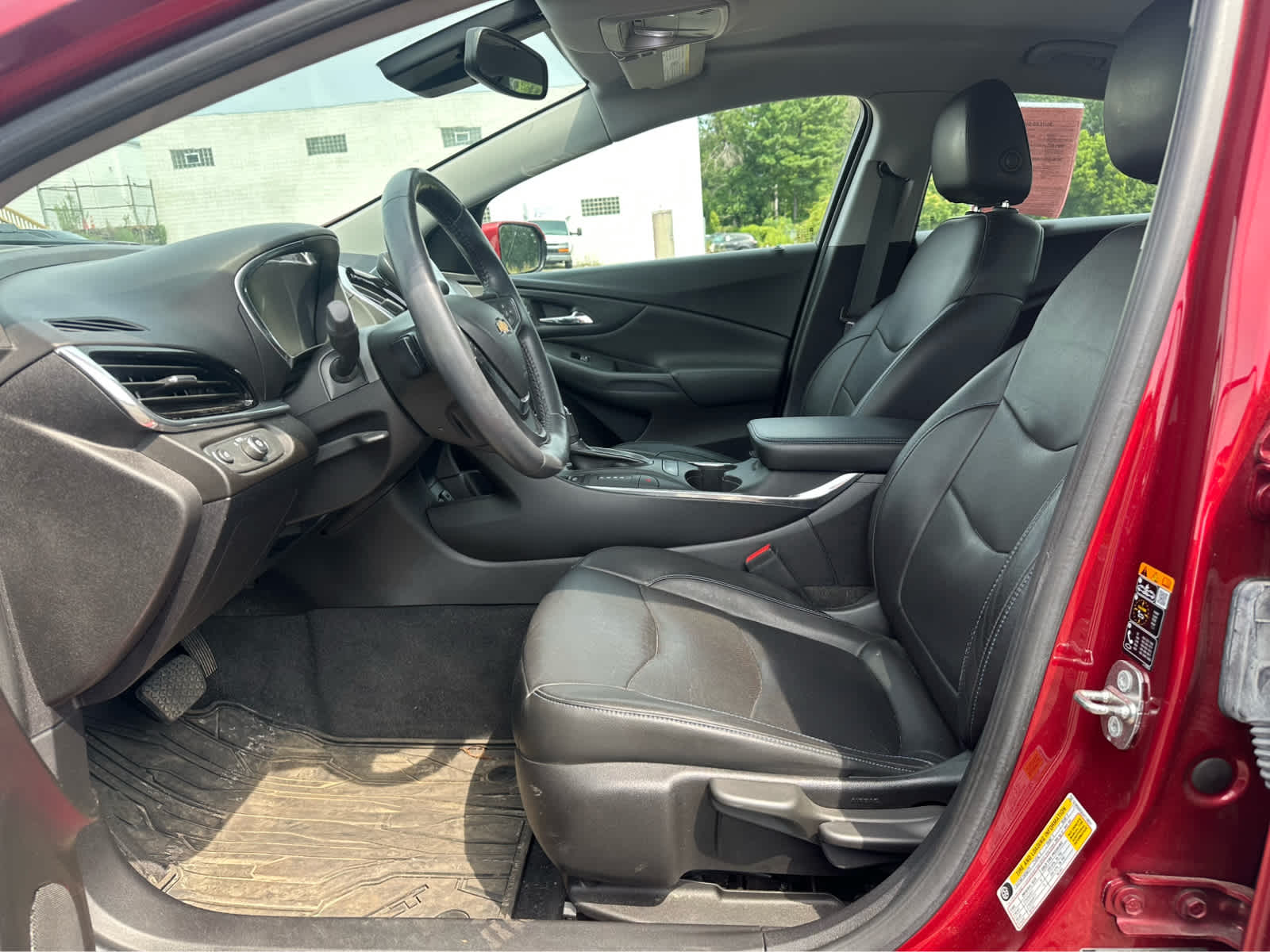 Thumbnail: 2018 Chevrolet Volt - 6