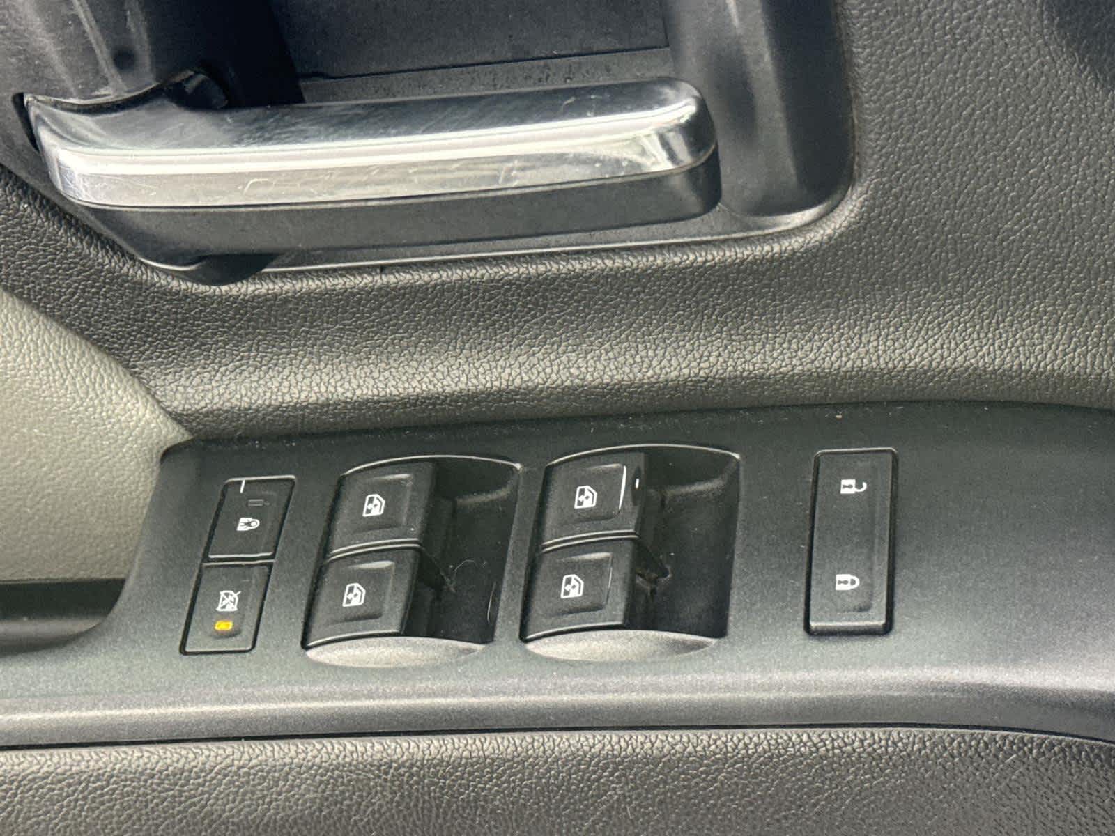 Thumbnail: 2016 Chevrolet Silverado 2500 - 21