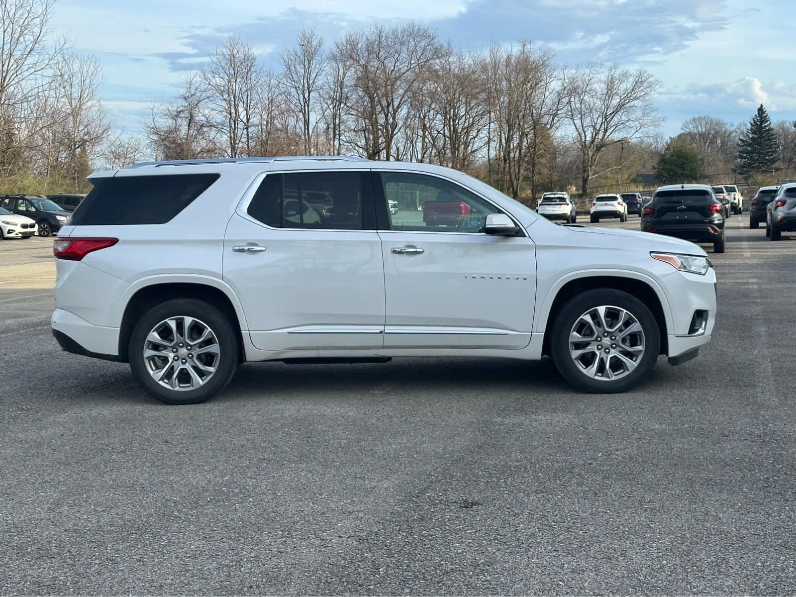 Thumbnail: 2021 Chevrolet Traverse - 8