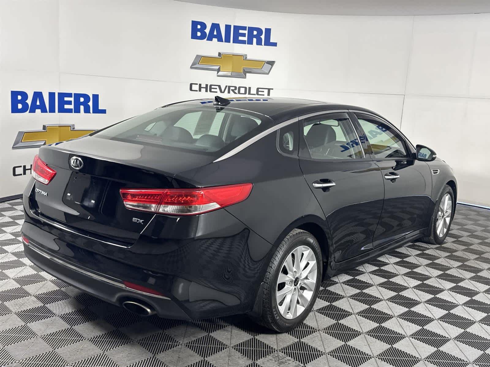 Thumbnail: 2018 Kia Optima - 5