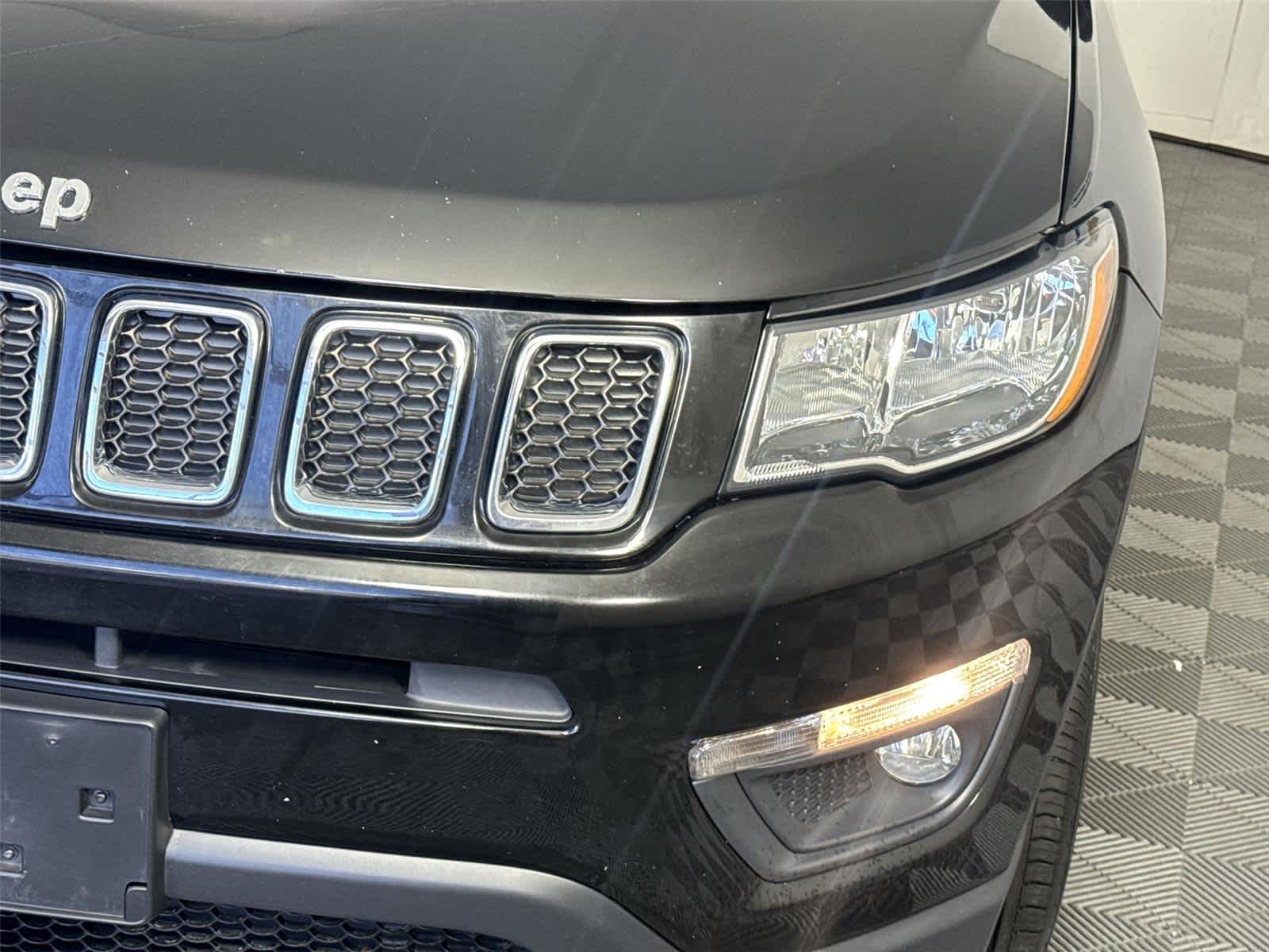 Thumbnail: 2019 Jeep Compass - 7
