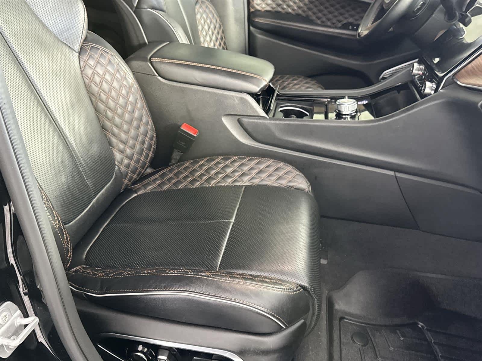 Thumbnail: 2022 Jeep Grand Cherokee - 16