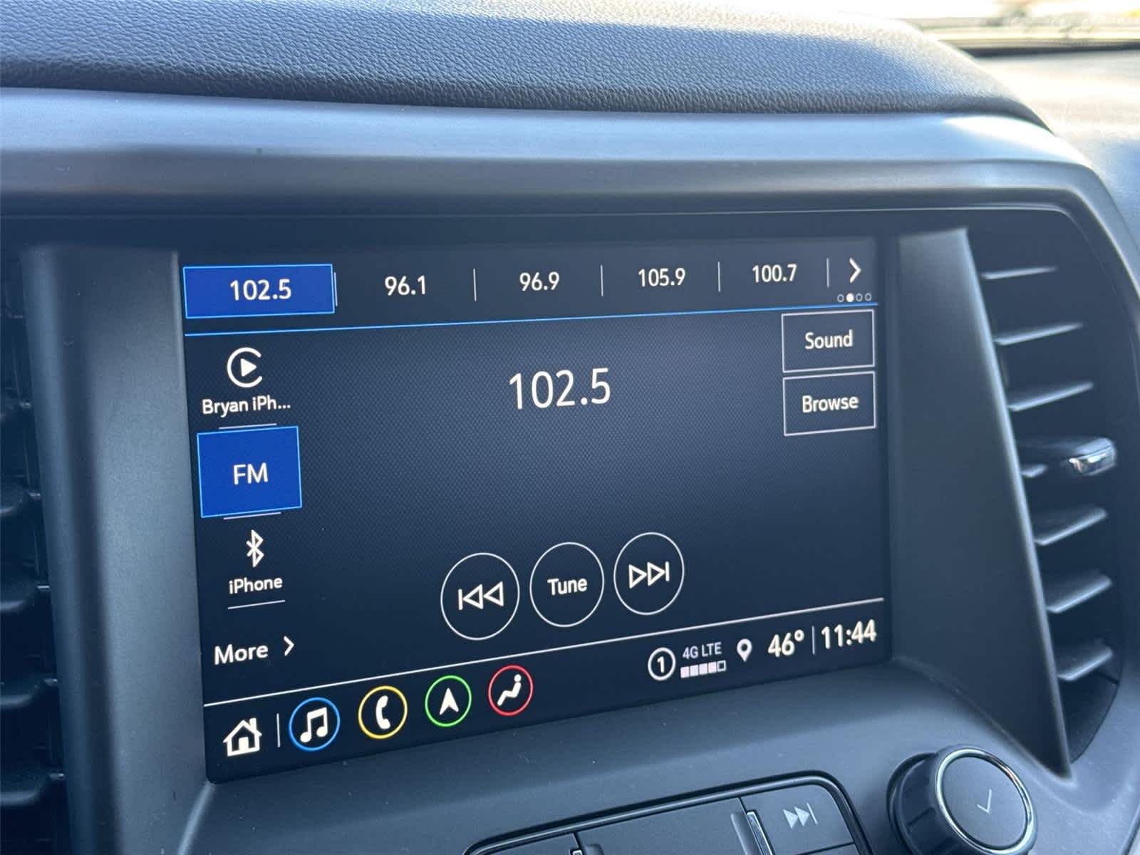 Thumbnail: 2023 GMC Acadia - 17