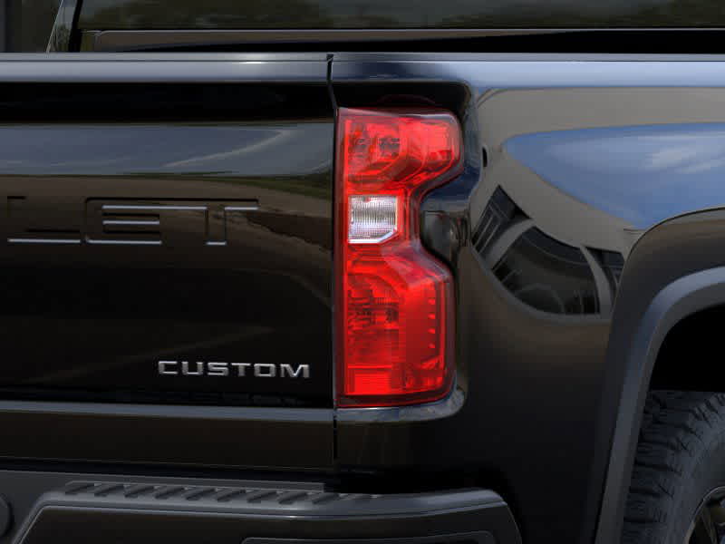 2025 Chevrolet Silverado 2500 Custom 11