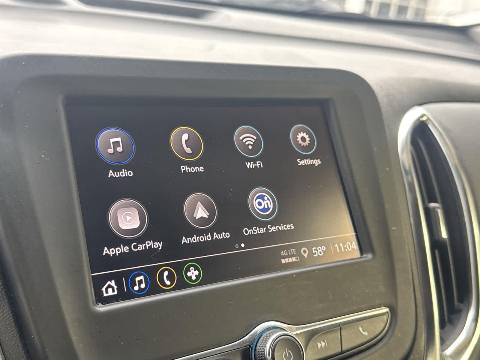 Thumbnail: 2022 Chevrolet Equinox - 18