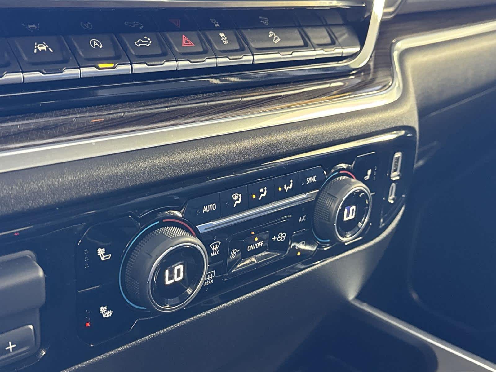 Thumbnail: 2025 Chevrolet Silverado 1500 - 19