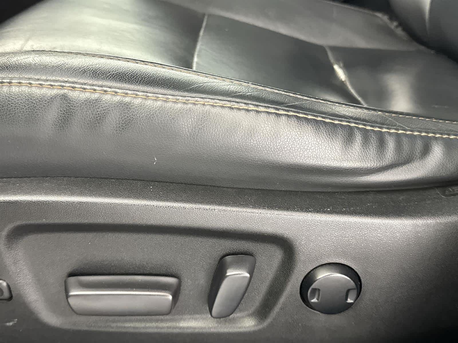 Thumbnail: 2018 Toyota Highlander - 12