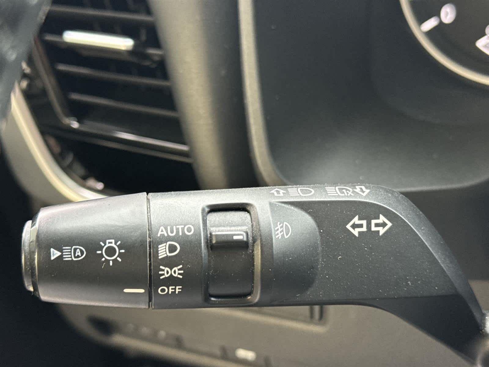 Thumbnail: 2022 Nissan Rogue - 26