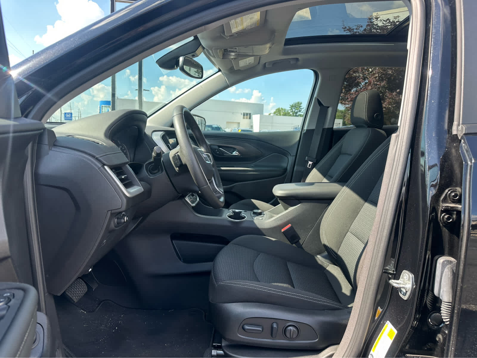 Thumbnail: 2024 GMC Terrain - 9
