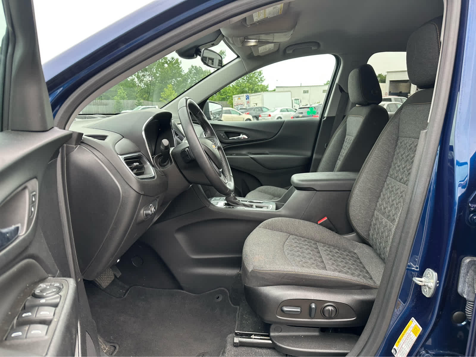 2022 Chevrolet Equinox LT 9