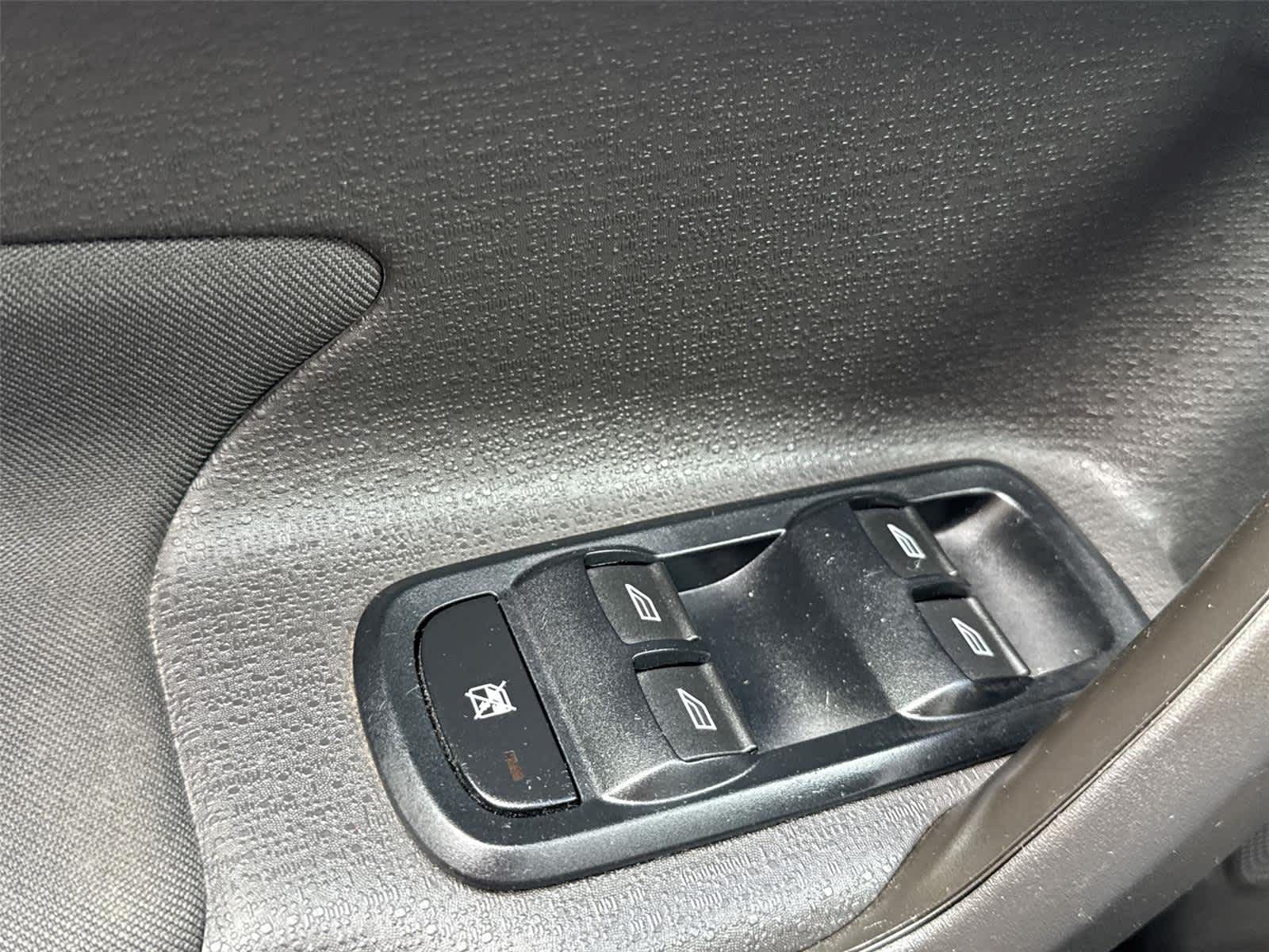 Thumbnail: 2016 Ford Fiesta - 22
