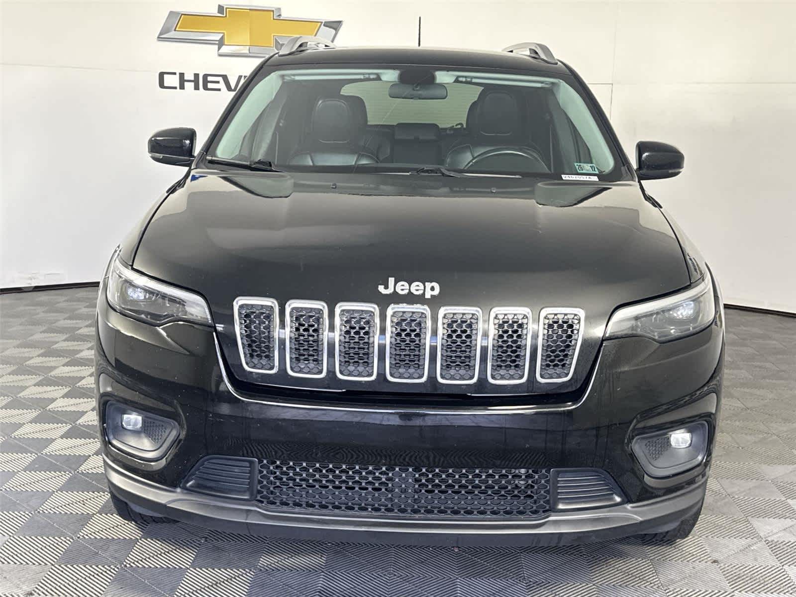 Thumbnail: 2019 Jeep Cherokee - 8