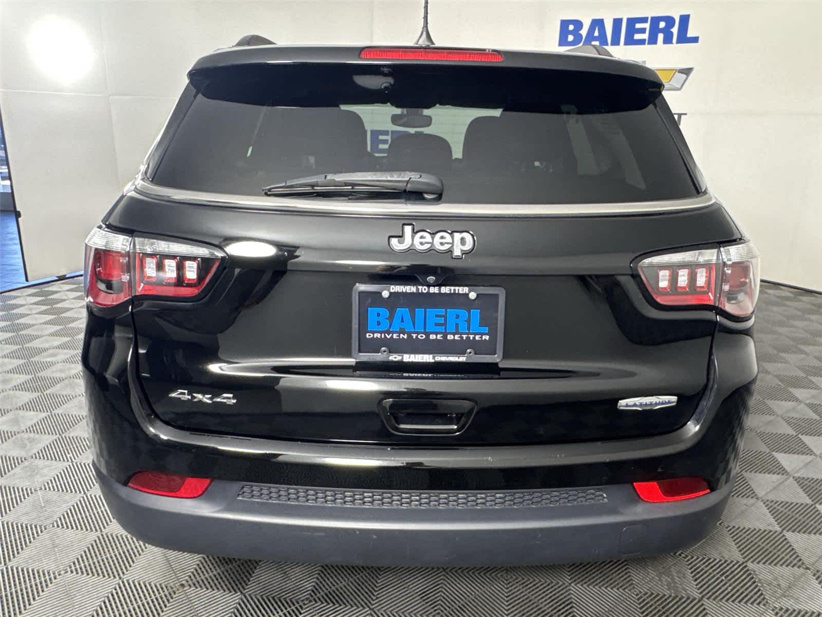 Thumbnail: 2019 Jeep Compass - 4