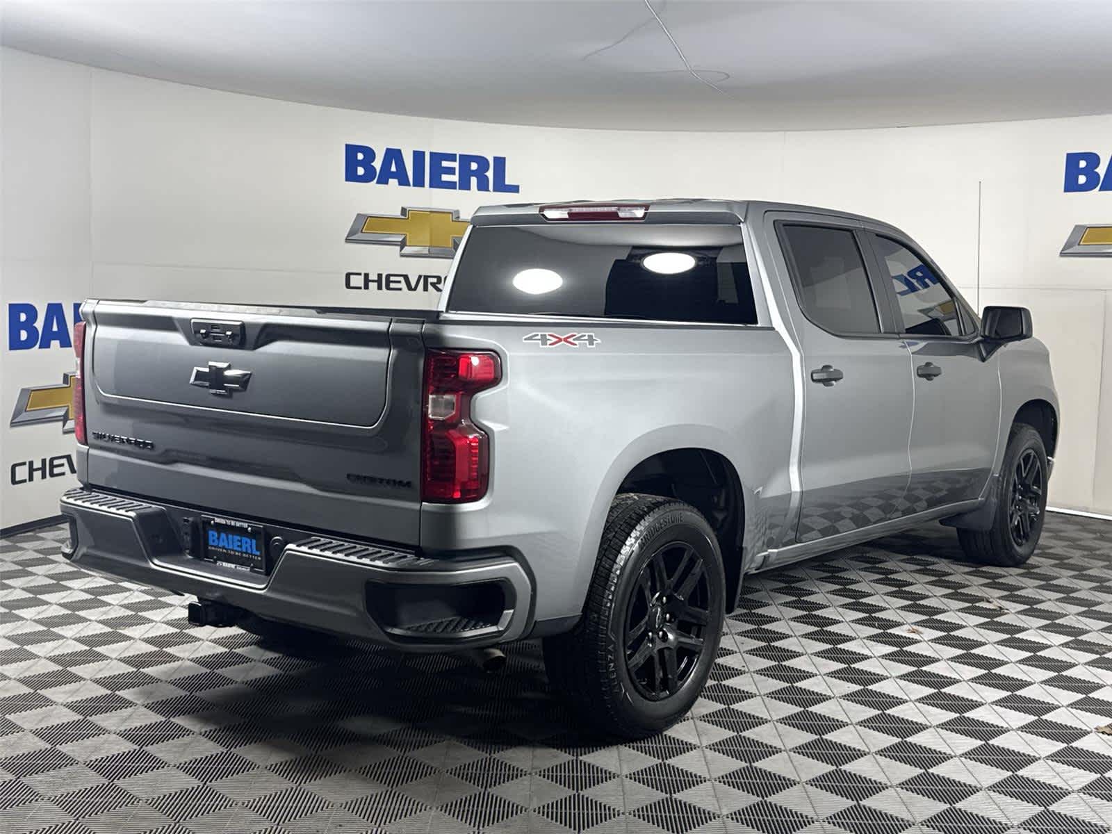 Thumbnail: 2023 Chevrolet Silverado 1500 - 5