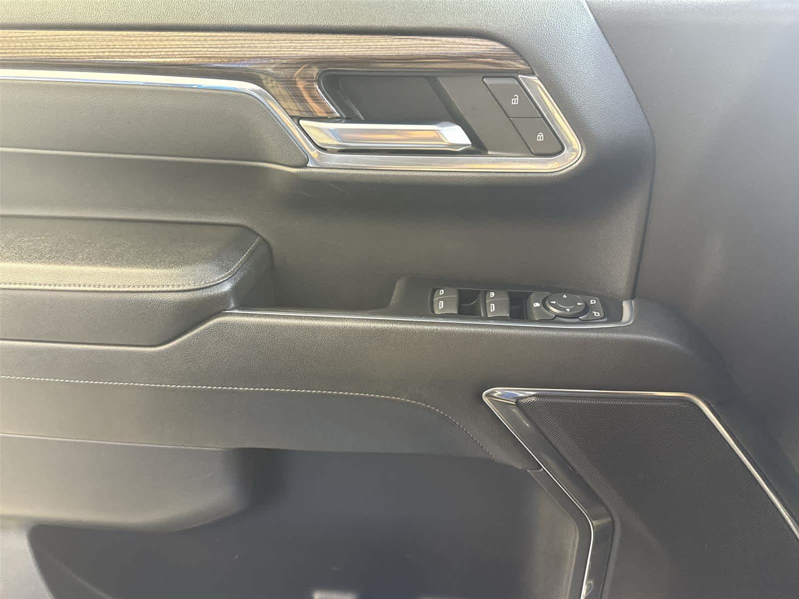 Thumbnail: 2023 Chevrolet Silverado 1500 - 21