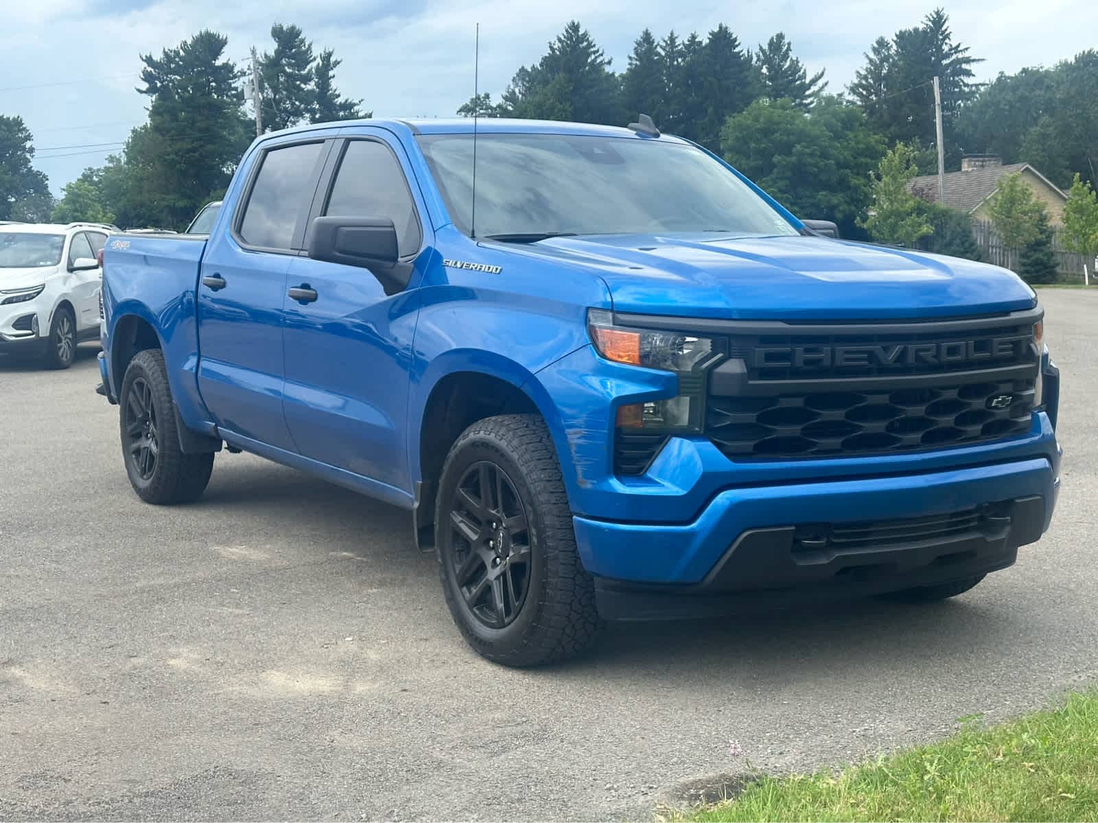 Thumbnail: 2022 Chevrolet Silverado 1500 - 3