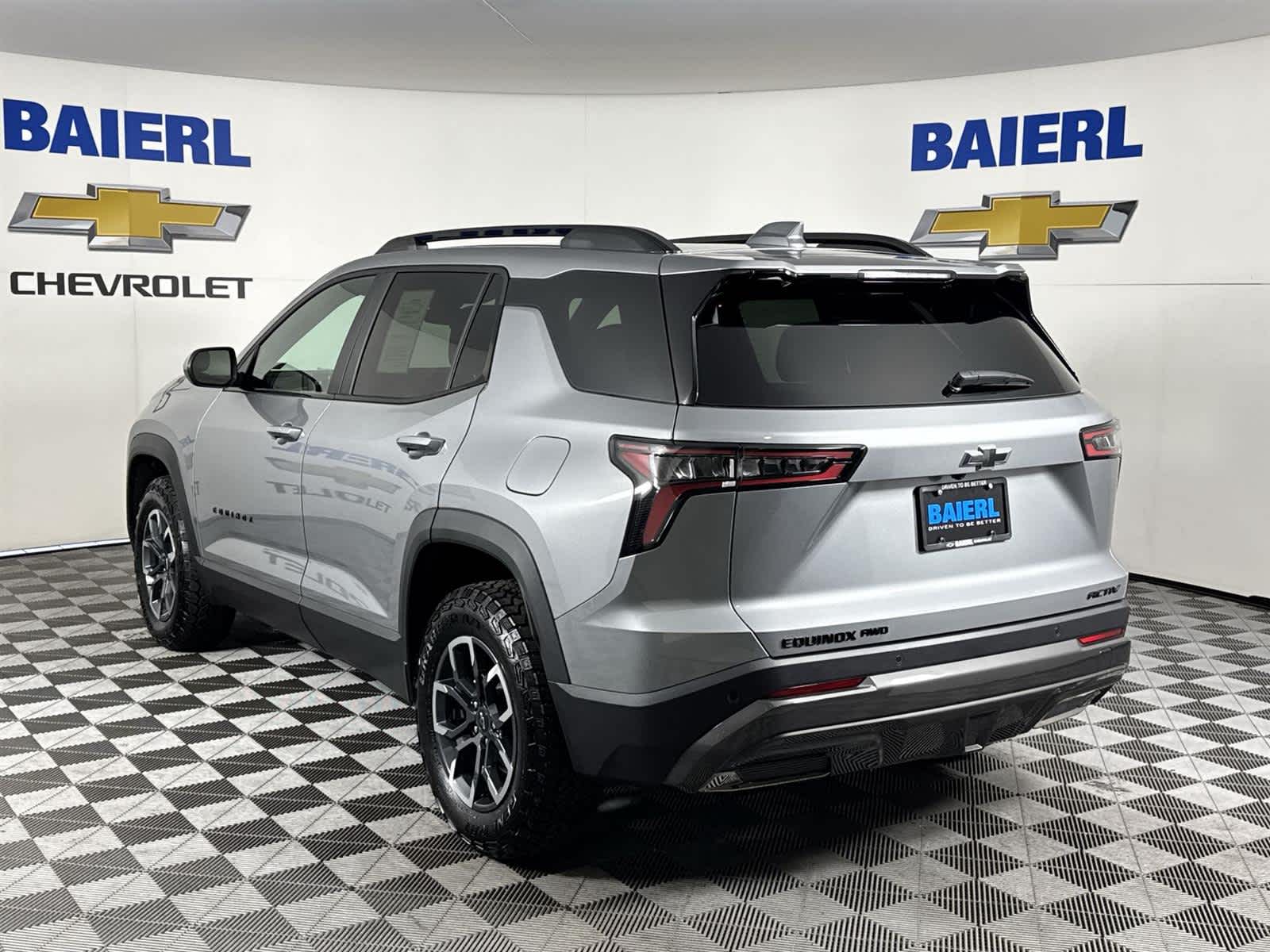 Thumbnail: 2025 Chevrolet Equinox - 3