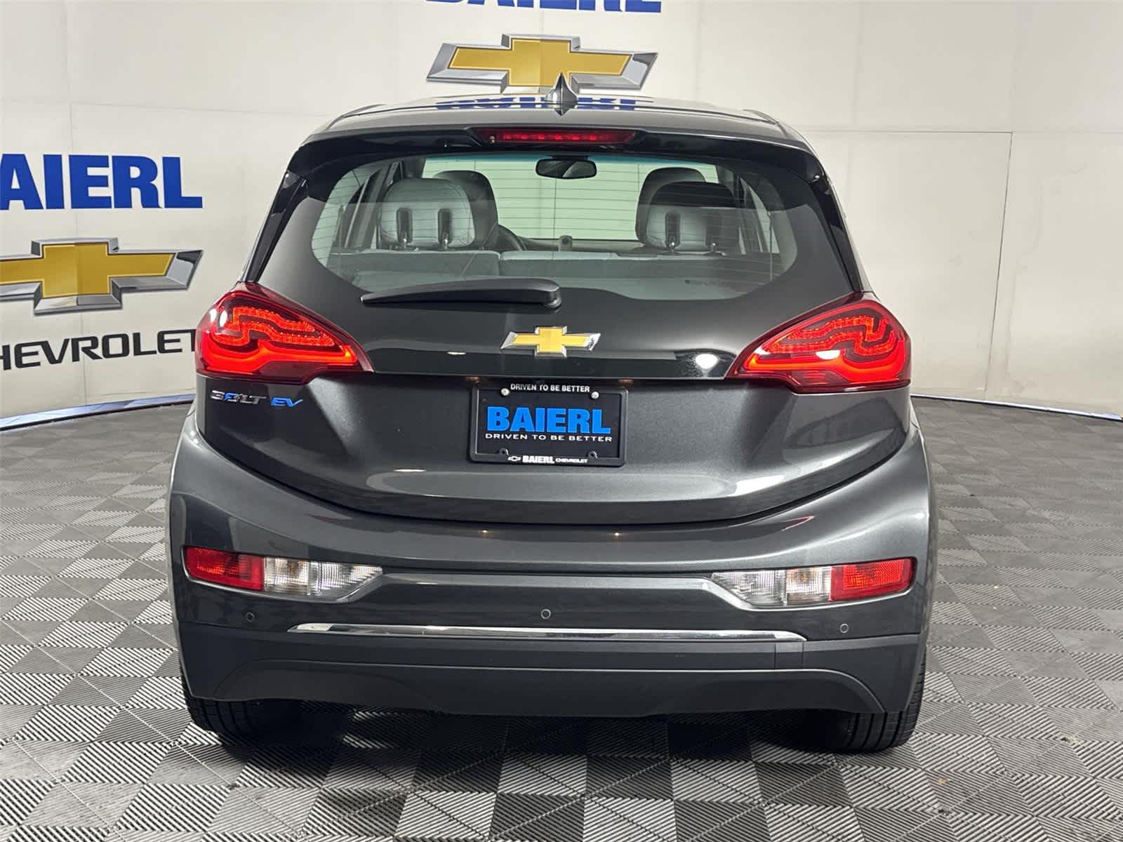 Thumbnail: 2017 Chevrolet Bolt EV - 4
