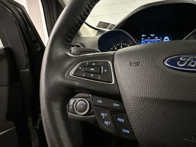 Thumbnail: 2017 Ford Escape - 8
