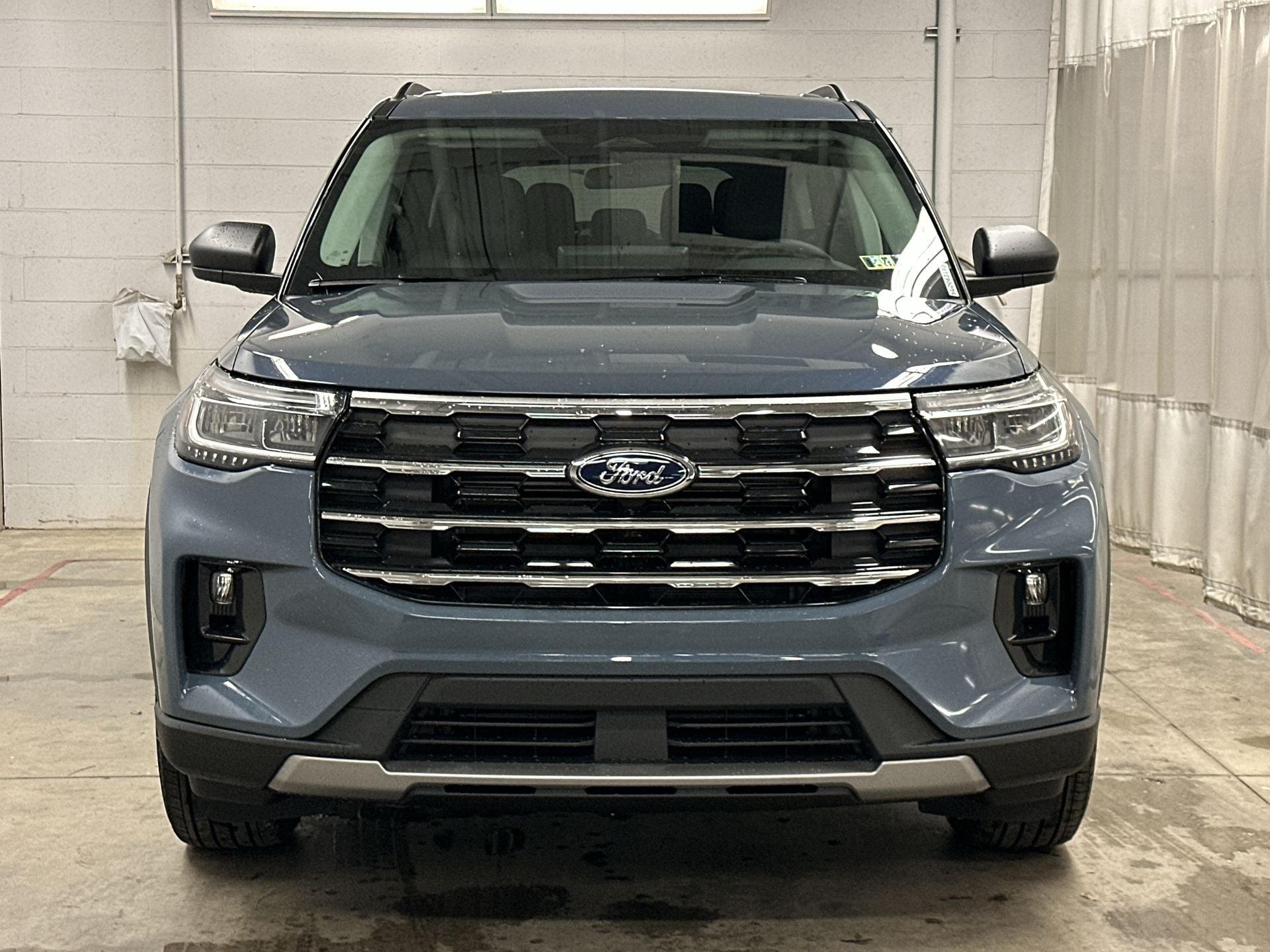 Thumbnail: 2025 Ford Explorer - 32