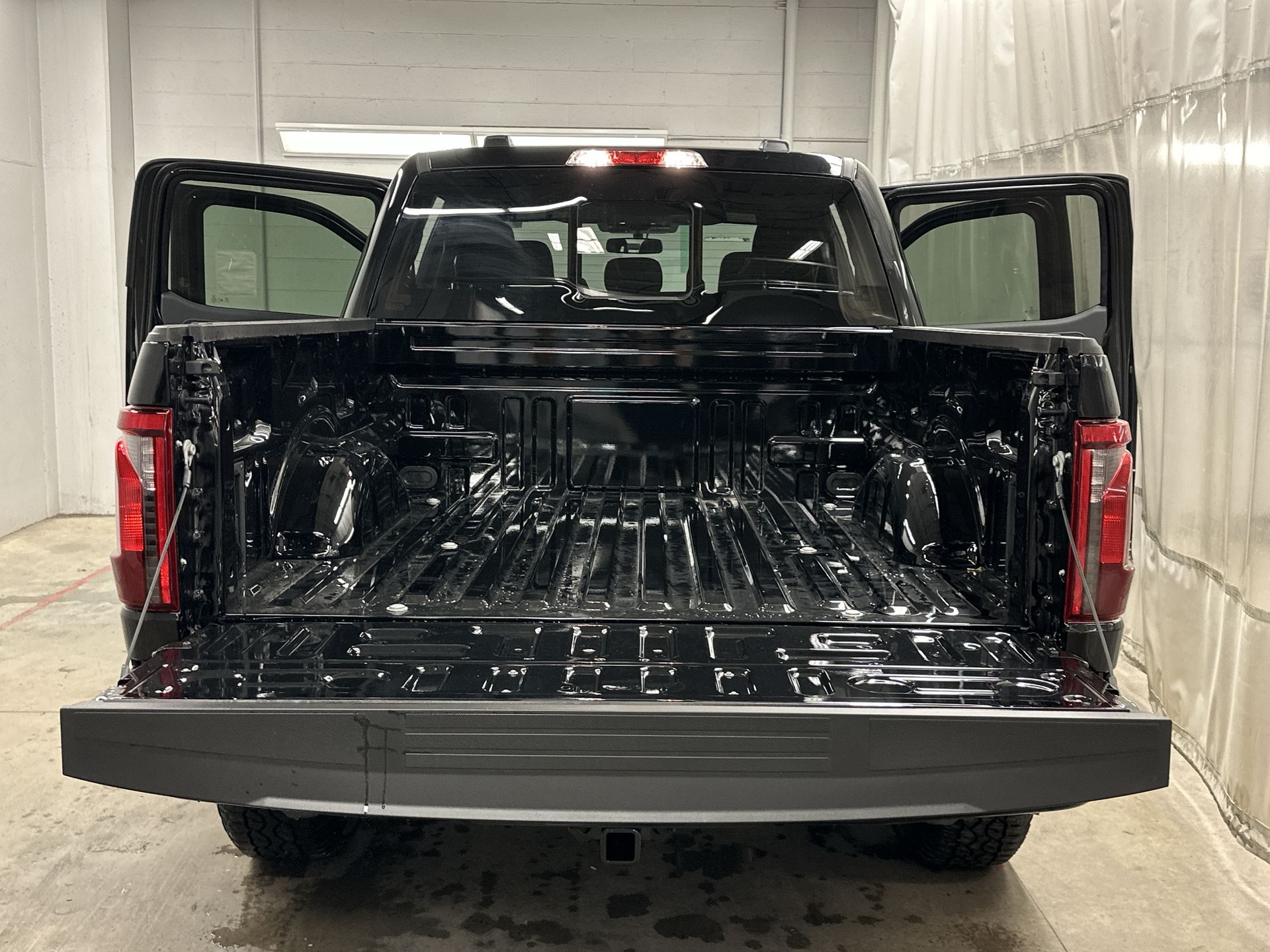 Thumbnail: 2025 Ford F-150 - 25