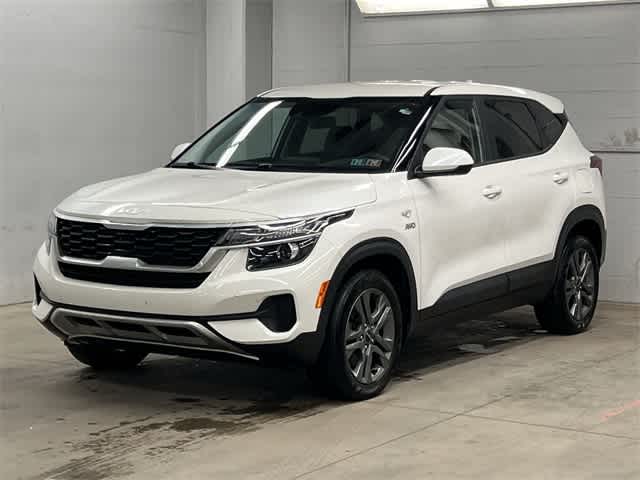 2023 Kia Seltos LX's photo