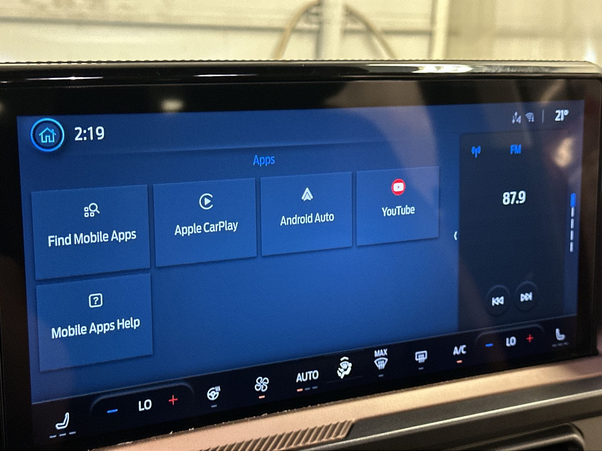 Thumbnail: 2025 Ford Bronco Sport - 13