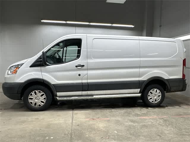 Thumbnail: 2018 Ford Transit Series - 2