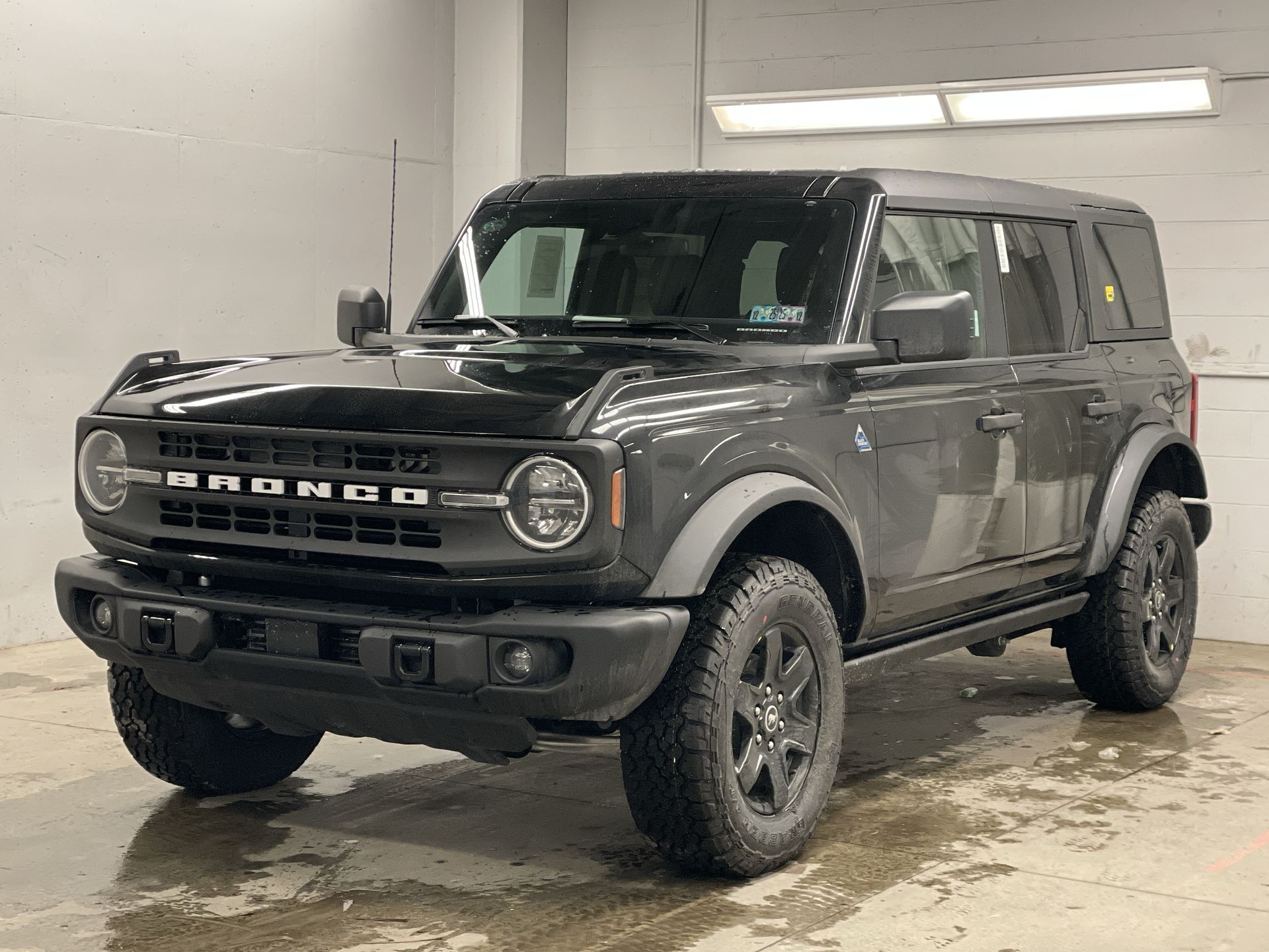 2024 Ford Bronco Black Diamond -
                  Zelienople, PA