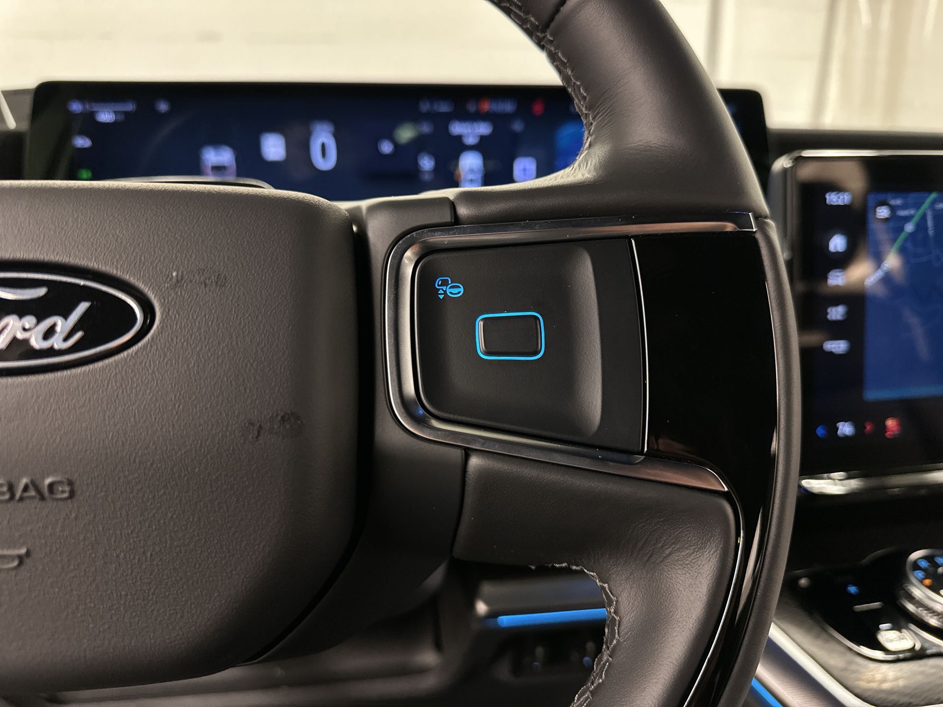 Thumbnail: 2025 Ford Expedition MAX - 10