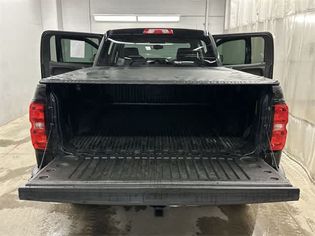 Thumbnail: 2018 Chevrolet Silverado 1500 - 23