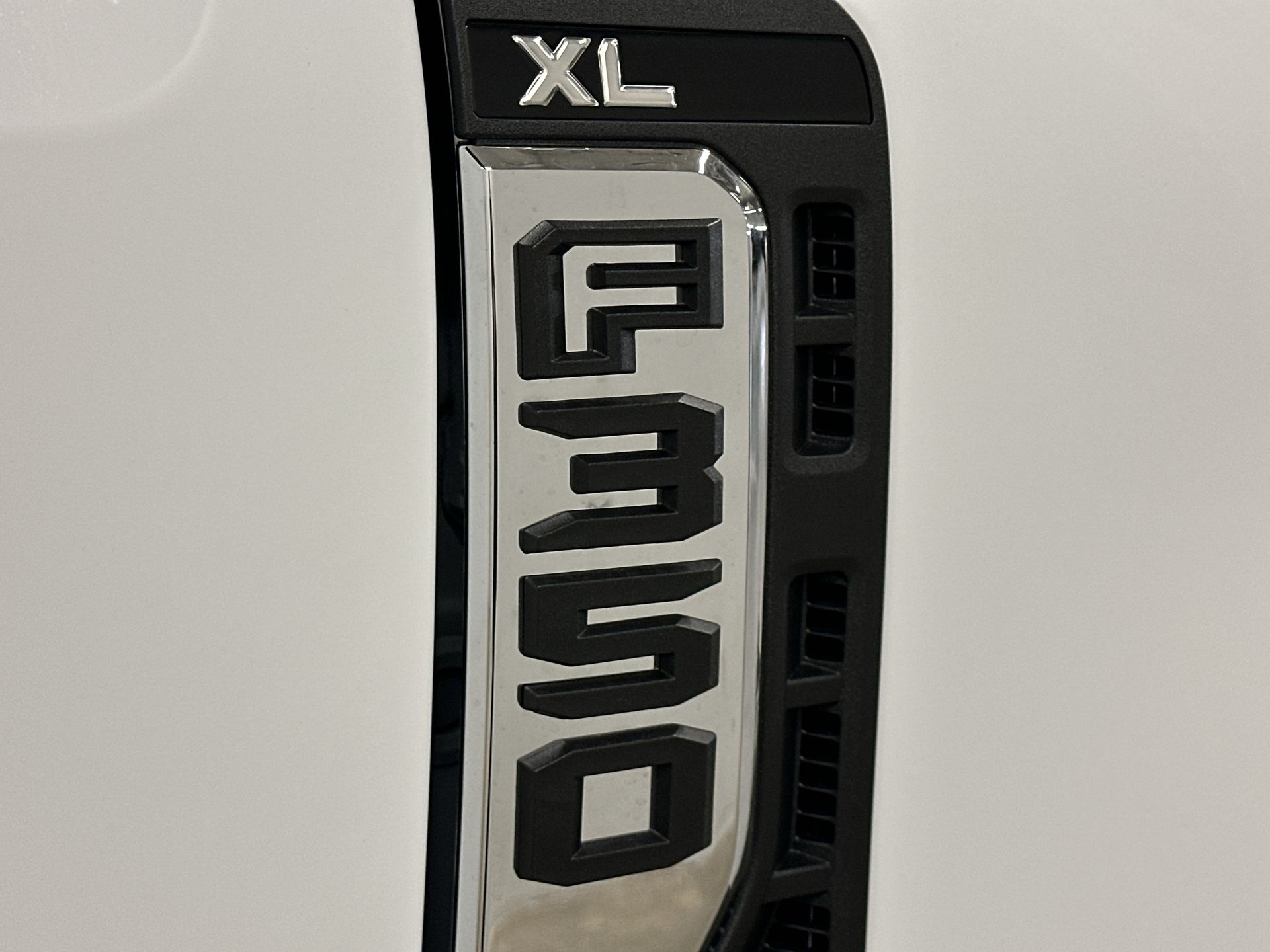 Thumbnail: 2026 Ford Econoline - 24