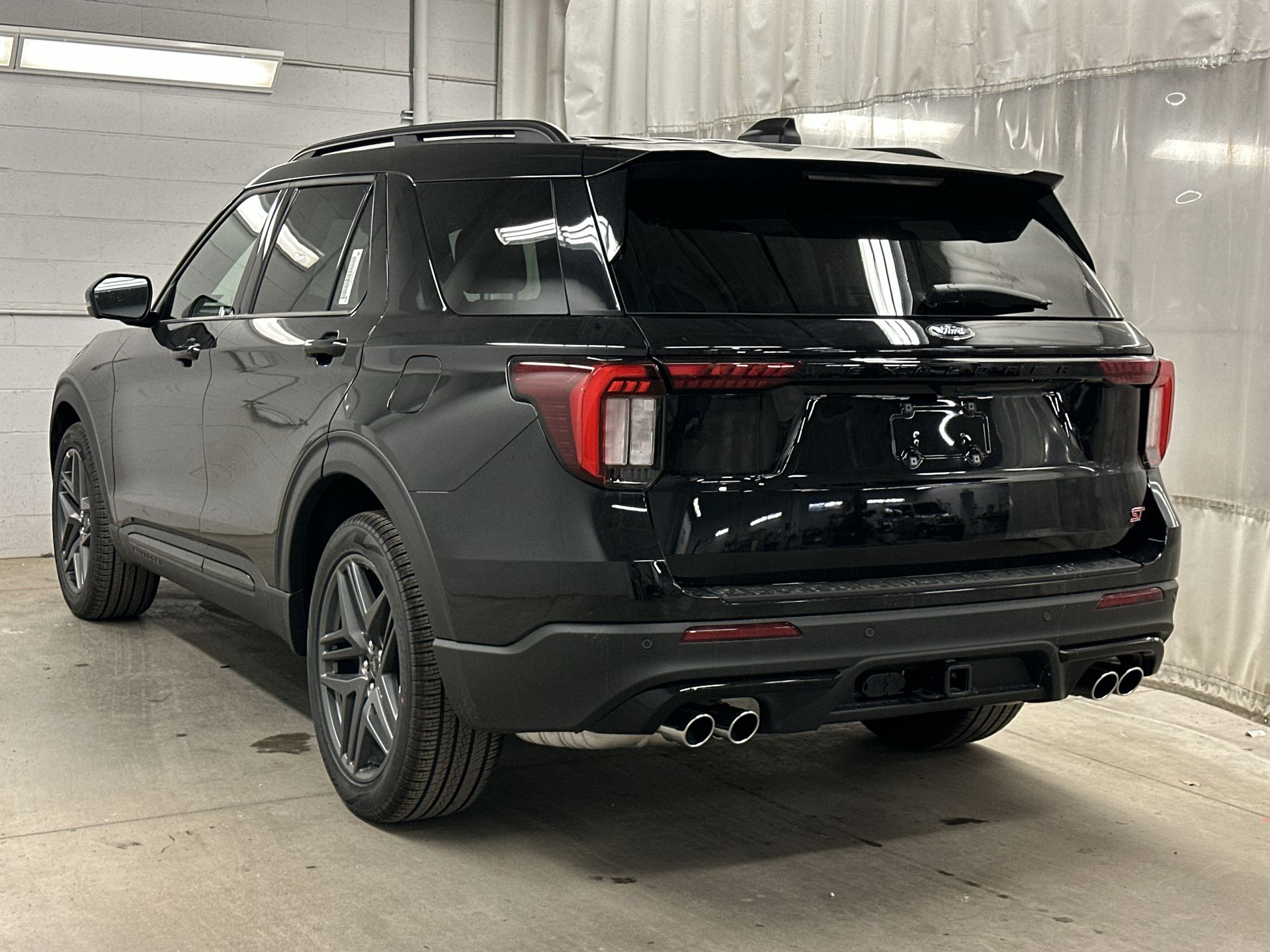 Thumbnail: 2026 Ford Explorer - 34