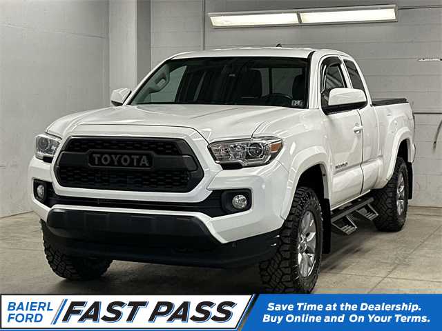Thumbnail: 2017 Toyota Tacoma - 1