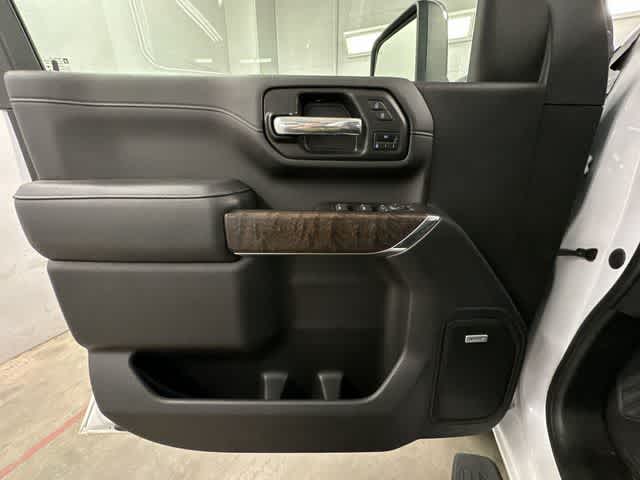 Thumbnail: 2022 GMC Sierra 2500 - 19