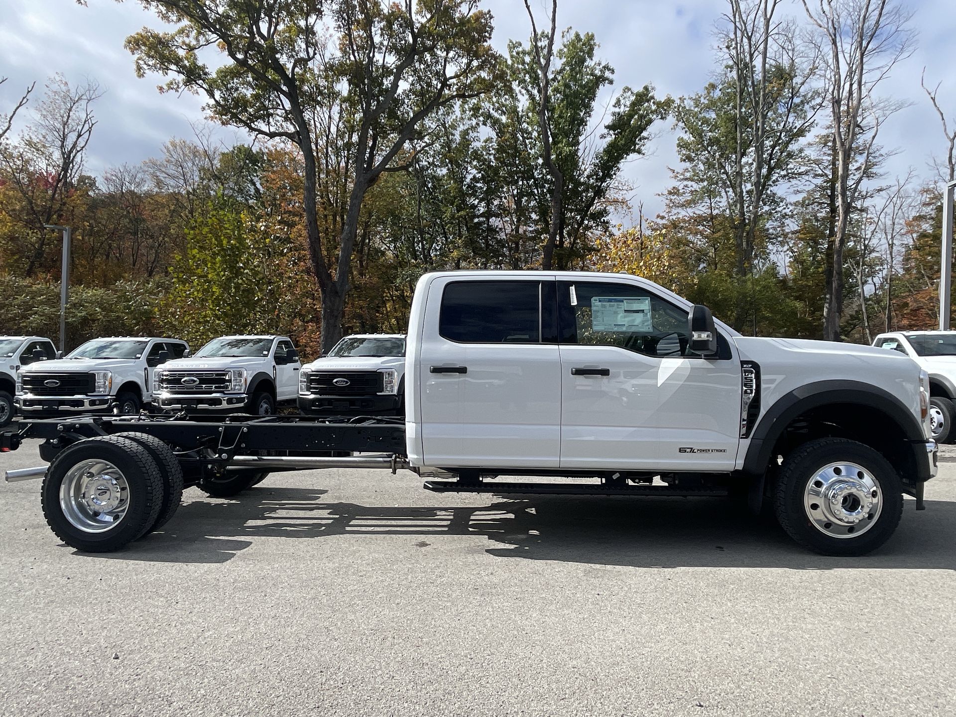 2024 Ford F-550 XLT photo 3