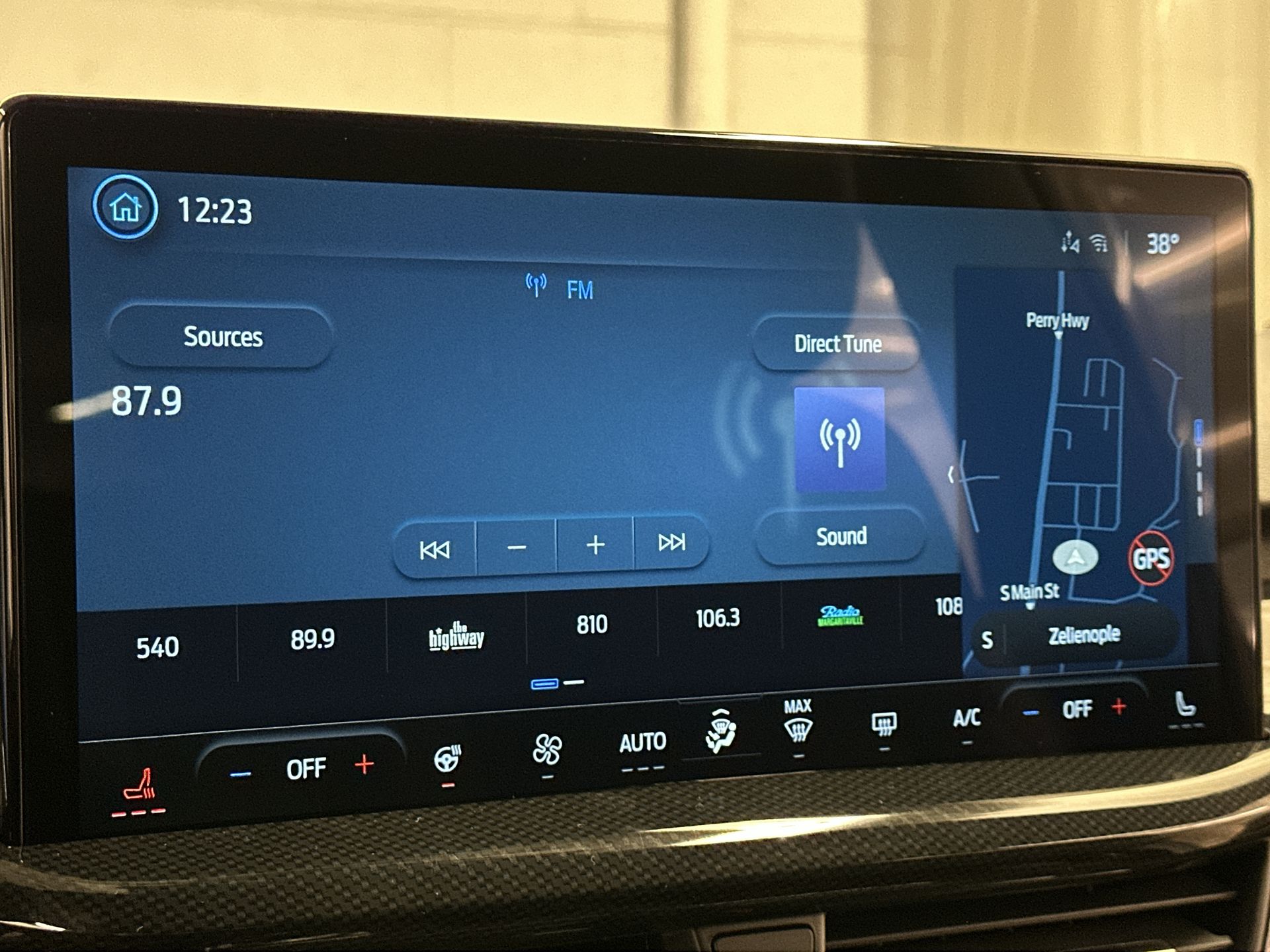 Thumbnail: 2026 Ford Escape - 11