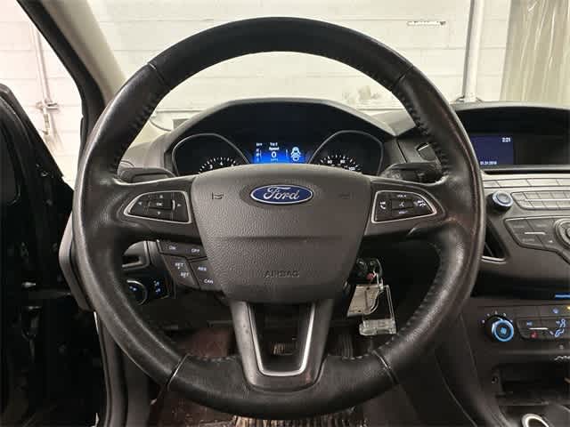 Thumbnail: 2016 Ford Focus - 7