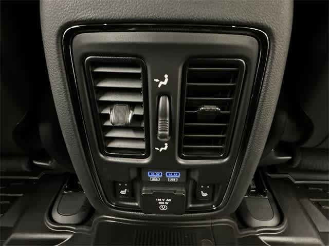 Thumbnail: 2021 Jeep Grand Cherokee - 21