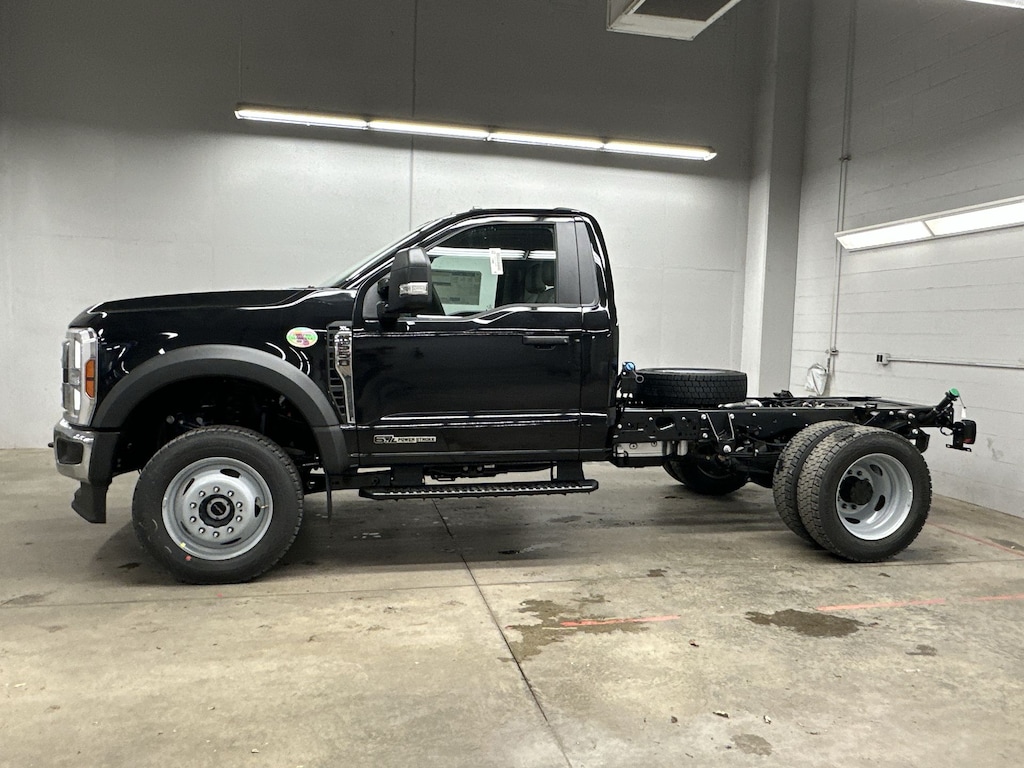 New 2026 Ford Super Duty F-550 DRW Truck