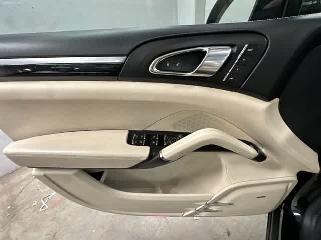 Thumbnail: 2017 Porsche Cayenne - 17