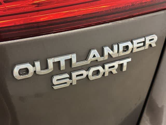Thumbnail: 2016 Mitsubishi Outlander Sport - 24