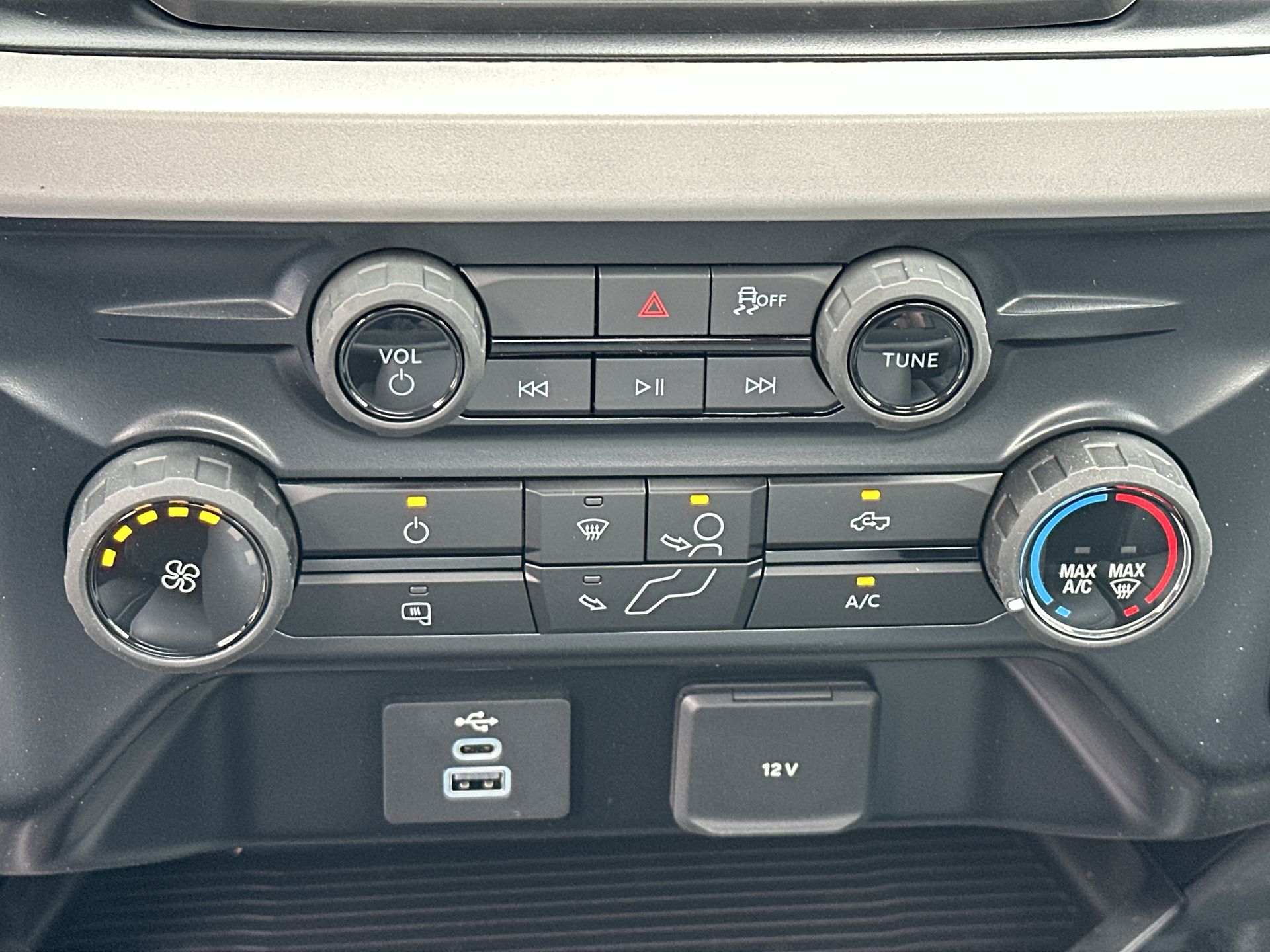 Thumbnail: 2025 Ford  - 12