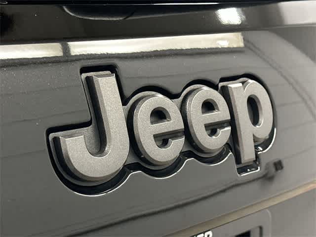 Thumbnail: 2021 Jeep Grand Cherokee - 29