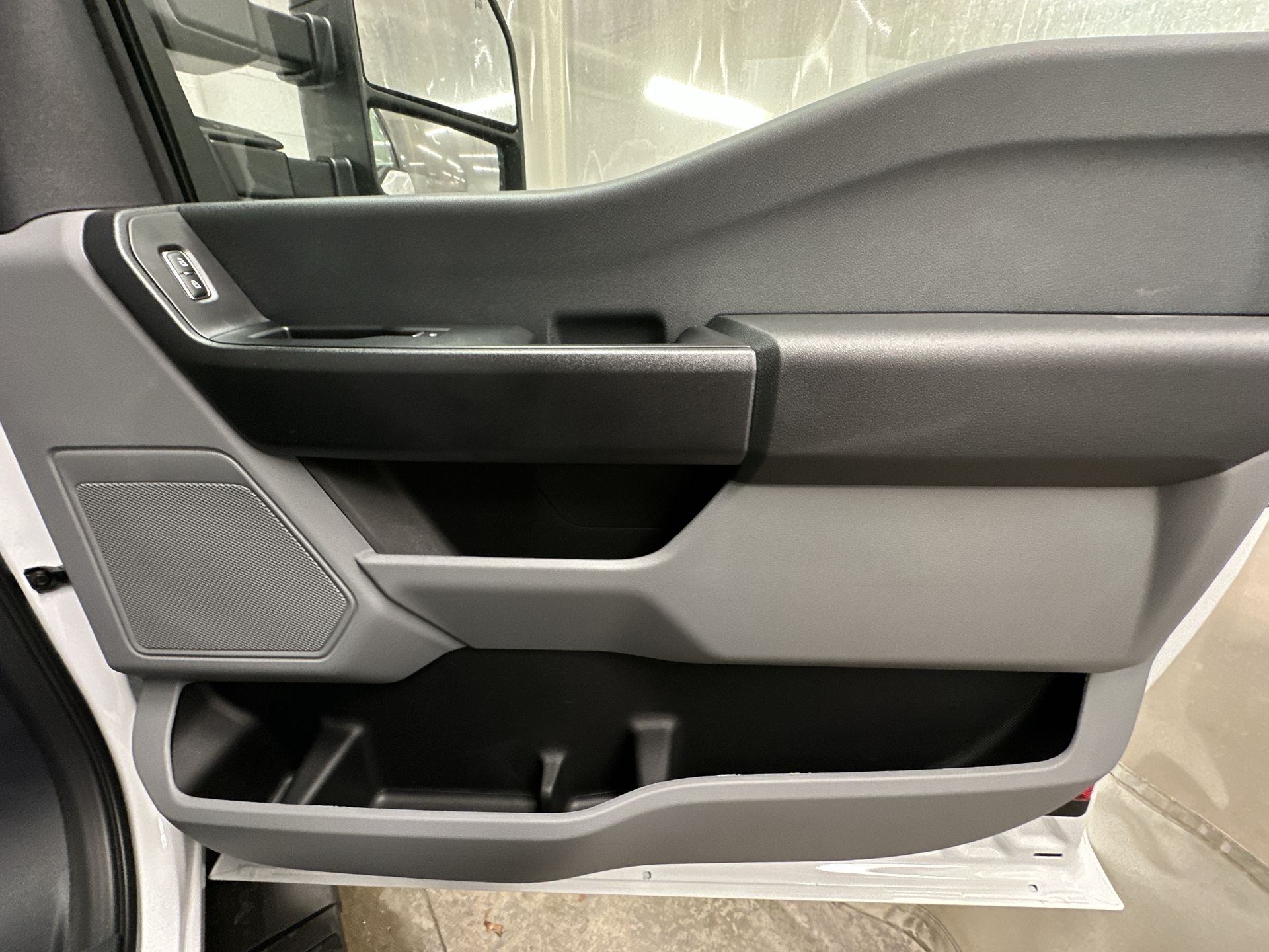 Thumbnail: 2026 Ford Econoline - 20