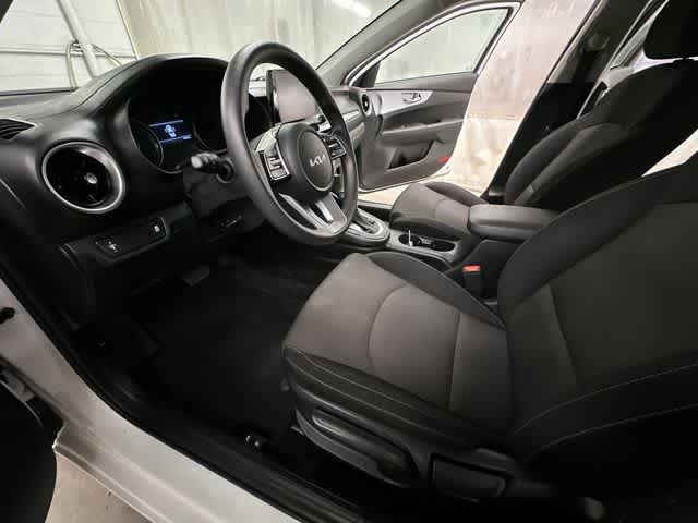 Thumbnail: 2022 Kia Forte - 13