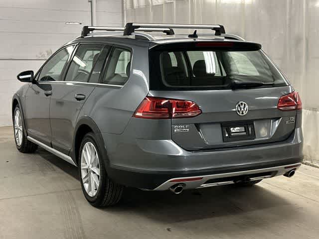 Thumbnail: 2017 Volkswagen Golf - 30